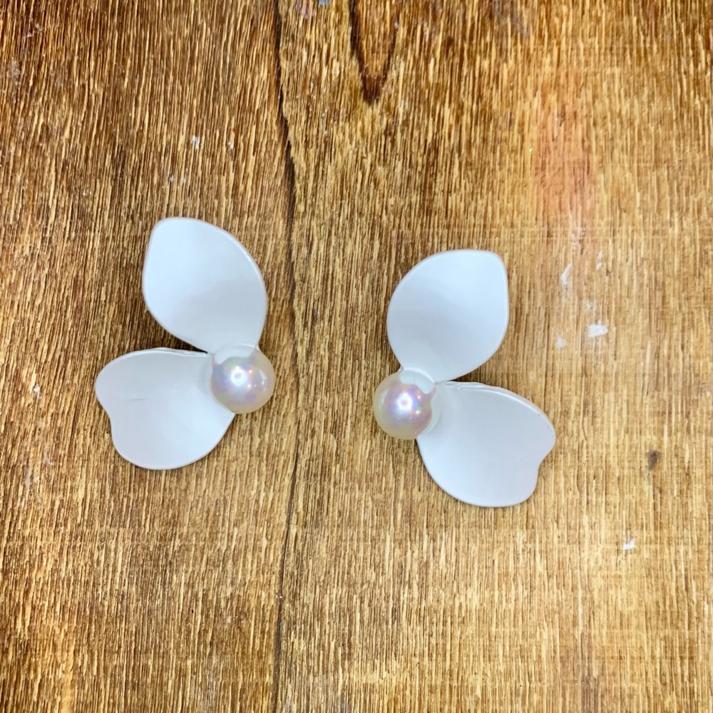 Womens flower earrings